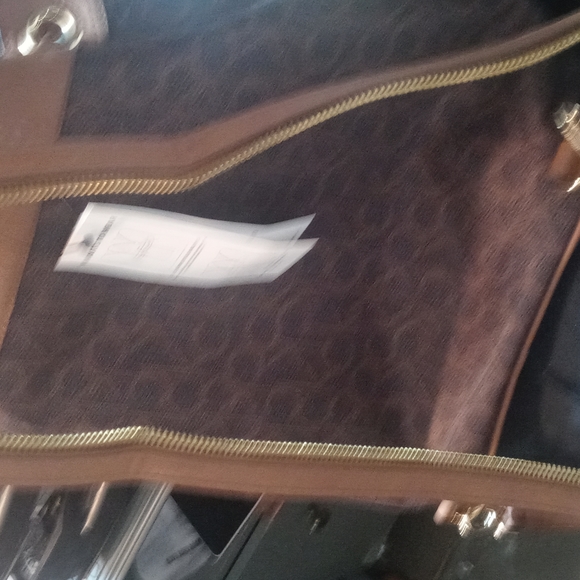 unisex convertable backpack/sling by calvin klein - Picture 4 of 5